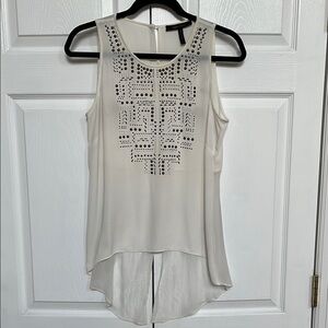 BCBG MAXAZRIA Elegant Ivory Sleeveless Top with Studded Design sz S
